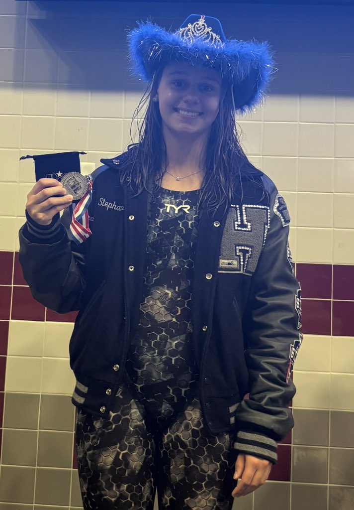 This Hawk is headed back to STATE! 
2nd overall 200 Free. FOUR time State Qualifier Stephanie Oiesen!