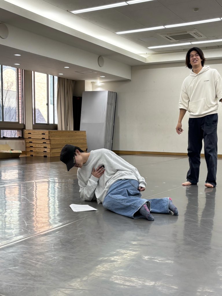 すぅーっかり宣伝忘れておりましたが、やりますよ！『美少年』もう公演まで一週間を切りました。一体どんな仕上がりになるのやら…

予約は以下フォームから↓
quartet-online.net/ticket/handsom…