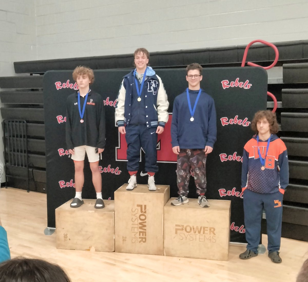 Congratulations to Bryson Davis for his 3rd place finish in Region 2 at 132lbs.  Bryson will compete at Sectionals next weekend for the chance to qualify for the state tournament