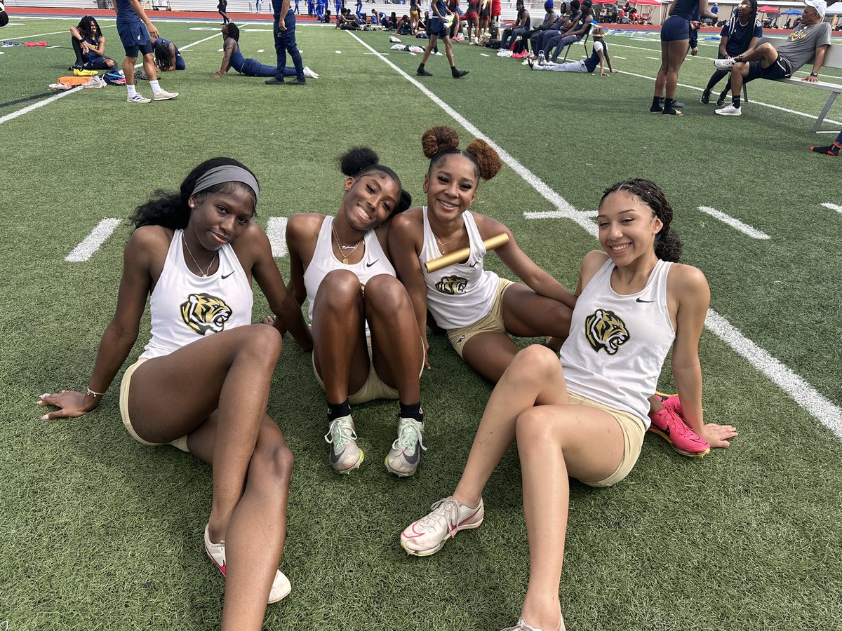 CyParkGirlsXCT1's tweet photo. First varsity meet of the 2025 season at the Gator Relays in Dickinson, Tx. 
Long Jump- 🥇 Grace
Long Jump- 🥈Karla
100m- 4th place Grace, 10th place Karla
4x200m Relay-7th place
300m Hurdles- 5th place Kahaira https://t.co/P3yLy8fOSI