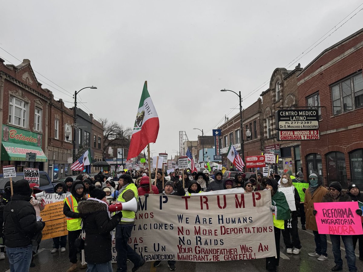 Richard Berg (@richardberg8) on Twitter photo Street Report: a large rally and march of 1500 people protested Trump anti-immigrant agenda in the Little Village neighborhood of #Chicago #immigrantrights #StopDeportations <a href="/CentroCSO/">Centro CSO</a> <a href="/CAARPRNow/">The Chicago Alliance</a> <a href="/CTULocal1/">Chicago Teachers Union</a> Street Report: a large rally and march of 1500 people protested Trump anti-immigrant agenda in the Little Village neighborhood of #Chicago #immigrantrights #StopDeportations <a href="/CentroCSO/">Centro CSO</a> <a href="/CAARPRNow/">The Chicago Alliance</a> <a href="/CTULocal1/">Chicago Teachers Union</a>