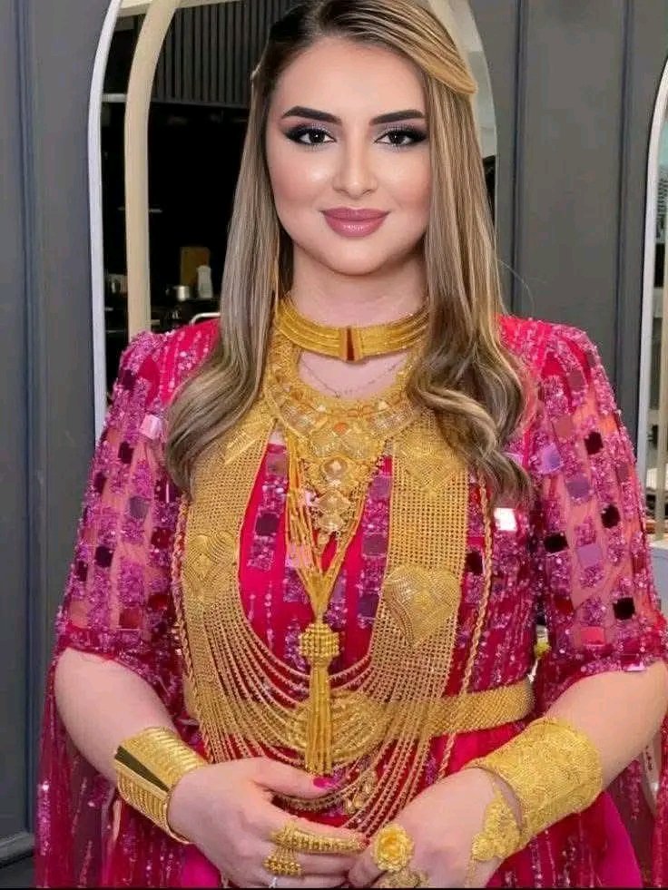 bnt52320's tweet photo. مساء الحب والورد لمتابعينا الأحباء الذين يملأون قلوبنا بكل ما هو جميل ♥️🌹🌹🥀🥀😍 https://t.co/VUnL2Egkbt