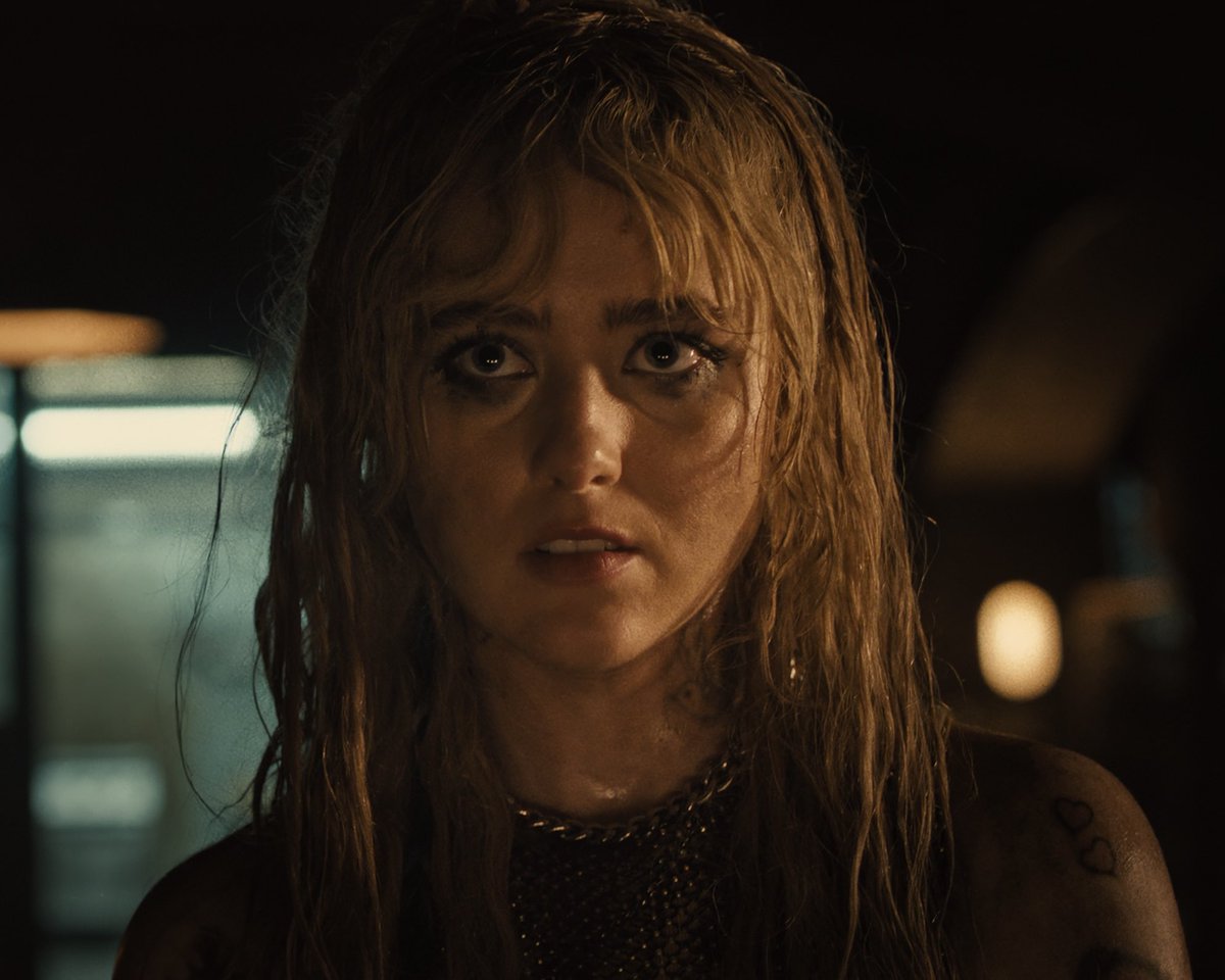 frightmicpod's tweet photo. Happy birthday to KATHRYN NEWTON-born #onthisday in 1997! https://t.co/0hiJC61lzV