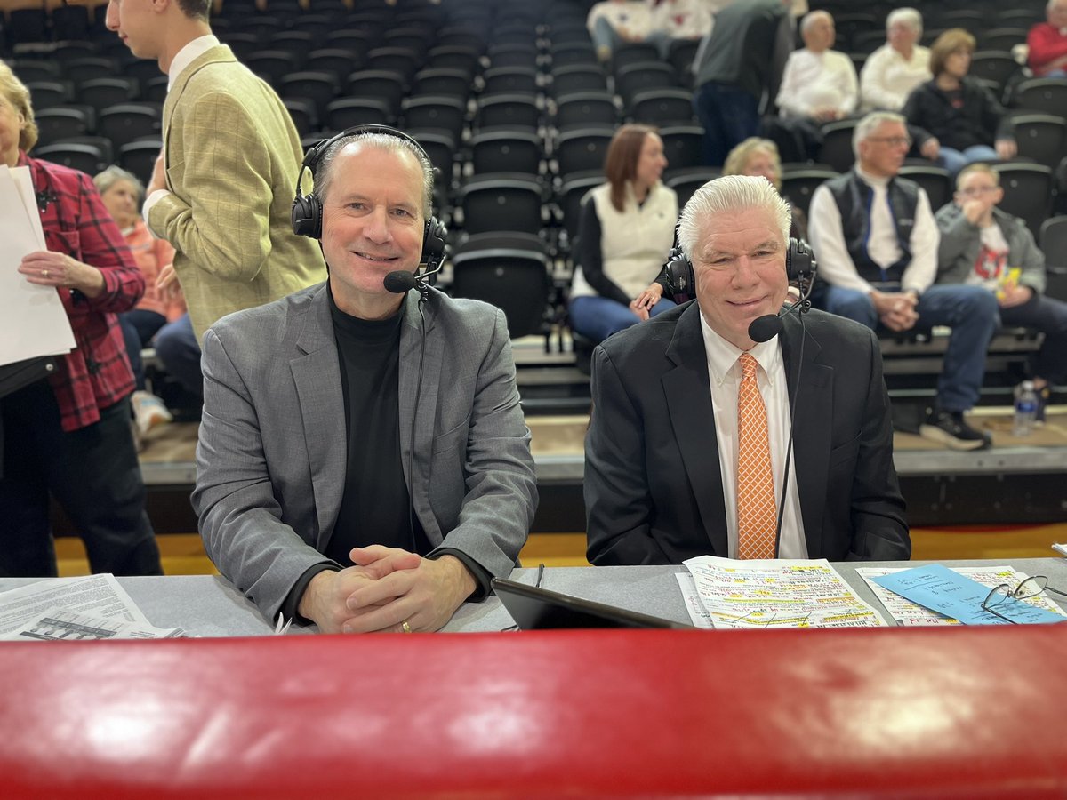 MaristMBB's tweet image. Tune into the best booth in the MAAC, as Dean and Steve get ready for the Red Foxes “Marist 87’s” Game!!

📺 es.pn/42PnhvA