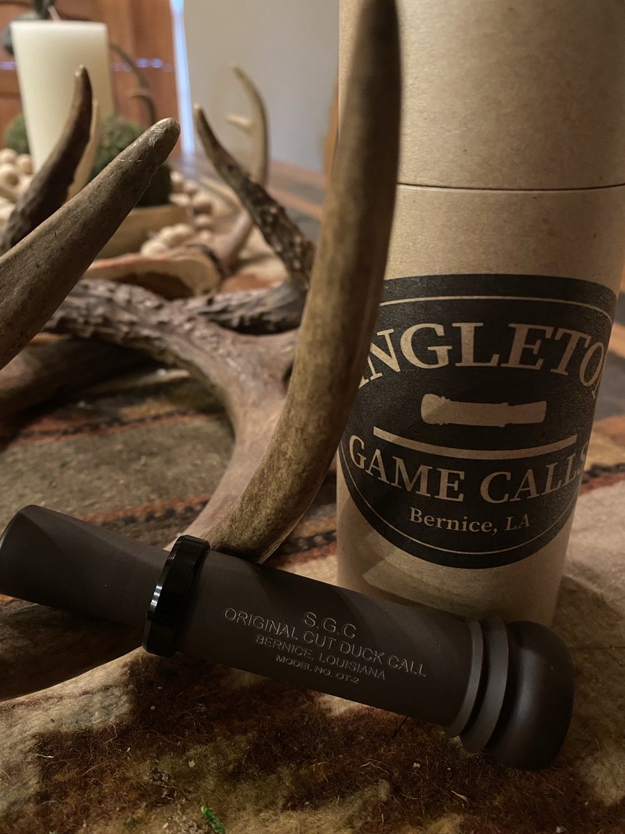 SuzieQuackers2's tweet image. Anniversary present from the Wifey! PS Olt tribute call from Singleton Game Calls in Bernice La! My first call was an Olt double! So this Single Reed is "All that and a Bag of Chips" after a little test run! The Sound of Foggy Central Valley, or Green Timber, mornings! #Hoorah