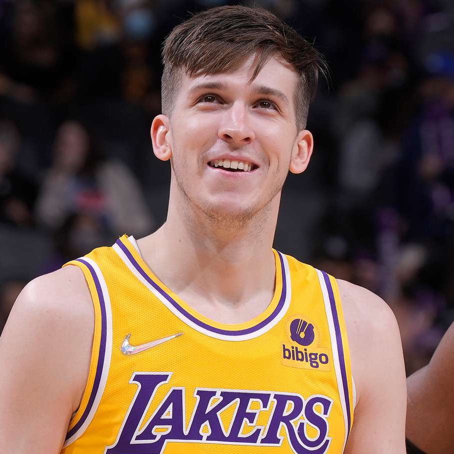 LakeShowYo's tweet photo. Lakers players with 45+ points in last 20 years:

Kobe 
LeBron
Anthony Davis
Austin Reaves https://t.co/uMoedLyCO4