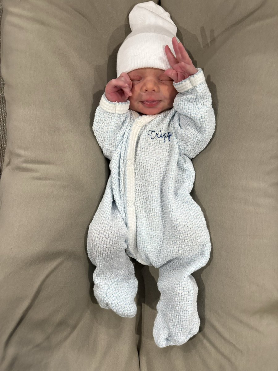jscelfo66's tweet image. Welcome to the world Tripp!! 2/6/2025 S/O to Mallory - the real Rock ⭐️!!