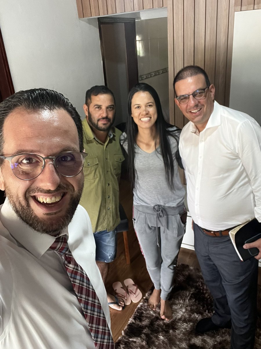 prguilhermemota's tweet image. Um sábado abençoado com nosso tesoureiro da @adventistasapso Pr Jander!
#UCB
#APSo