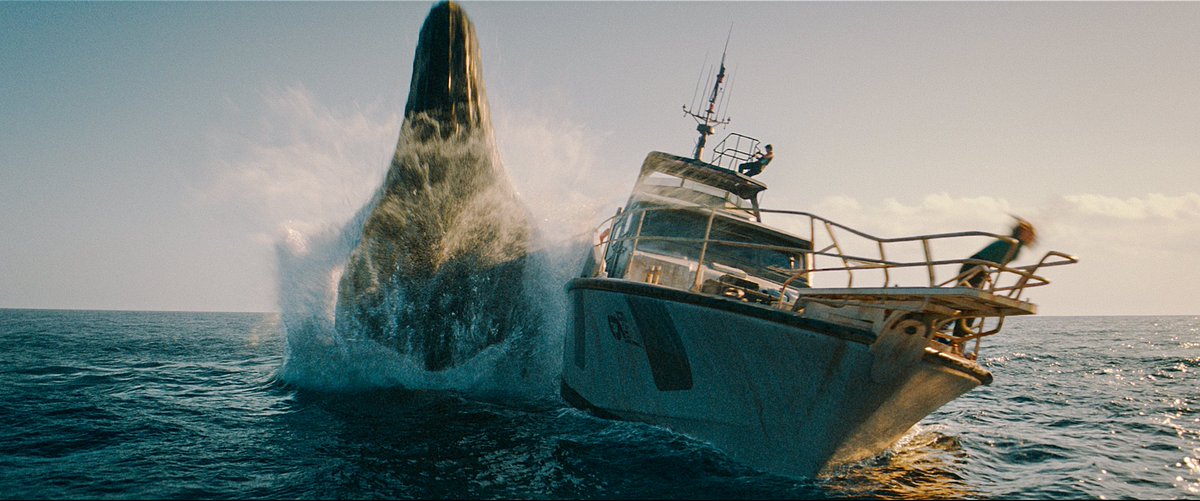 ChrisLikesDinos's tweet photo. I genuinely love the color grade of Jurassic World Rebirth -- it's definitely doing something unique yet still hits right for a Jurassic Park follow-up.

It just looks so humid and alive. https://t.co/gsbgKgvJsu