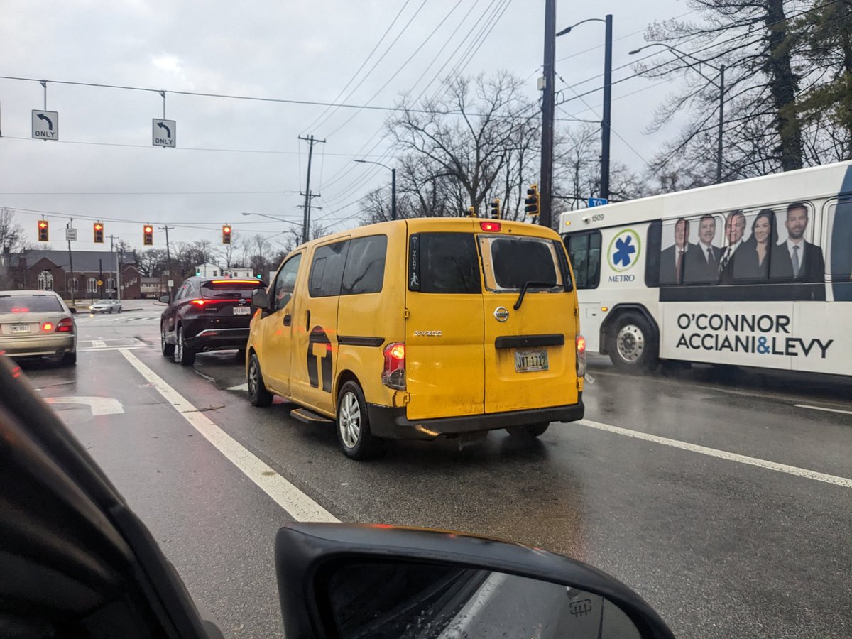dylan_jt190's tweet photo. I saw this clapped out nyc cab Nissan NV on marketplace near me a few months ago it had like 500k miles and was only 1k or so, finally got to see it on the road today https://t.co/N5Y0Tx9XHw