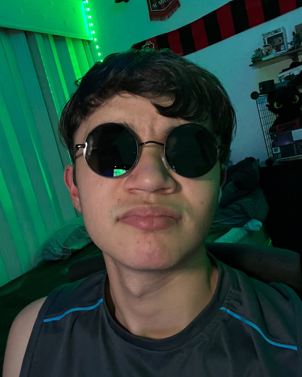 Nosotros somos la nueva religión díselo Luian Mambo Kingz