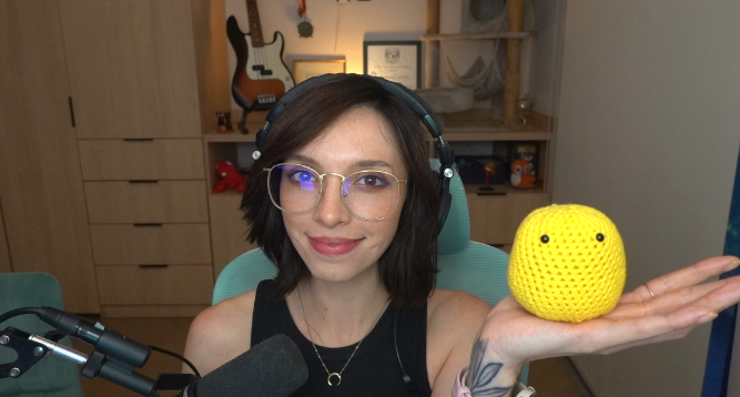 Hoy desmantelamos la mafia del poder en Moomin Valley y terminaremos el pollito con machete en vivo en la morada ttv/cherrigan 🐥🔪