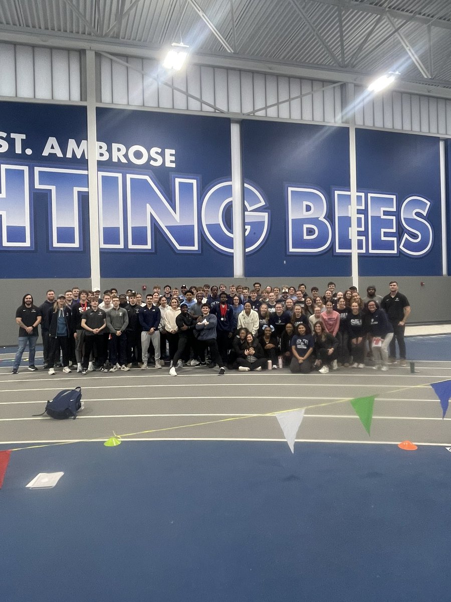 The Fighting Bees fought hard and battled for each other at the 2025 CCAC indoor championships!  Way to go Bees!  🐝