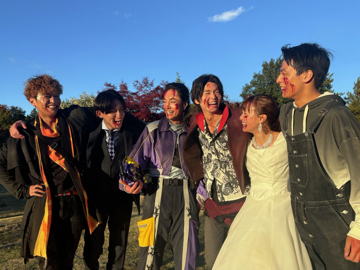 BoonBoom_toei's tweet photo. 大也たちは宇宙へ🚀
先斗は地球に🌏

#自分のハンドルは自分で握る というメッセージが
みんなに届いていれば最ッ高のバクアゲだブン🏁

応援屋のみなさん🛞
1年間ありがとブ〜〜〜〜〜〜ン🏎🏎🏎🏎🏎💨💨💨💨💨💨

#届け屋たちは終わらない https://t.co/CEPWwgGX0s