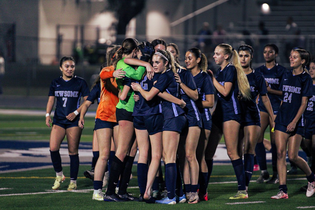 NewsomeHSSports (@newsome_sports) on Twitter photo Congratulations to girls soccer on their win 5-3 against Sumner. On to the finals. Let’s go wolves! <a href="/Biggamebobby/">Bob Putnam</a> <a href="/BigCountyPreps1/">BCP SPORTS</a> <a href="/HCPSNewsomeHS/">Newsome High School</a> Congratulations to girls soccer on their win 5-3 against Sumner. On to the finals. Let’s go wolves! <a href="/Biggamebobby/">Bob Putnam</a> <a href="/BigCountyPreps1/">BCP SPORTS</a> <a href="/HCPSNewsomeHS/">Newsome High School</a>