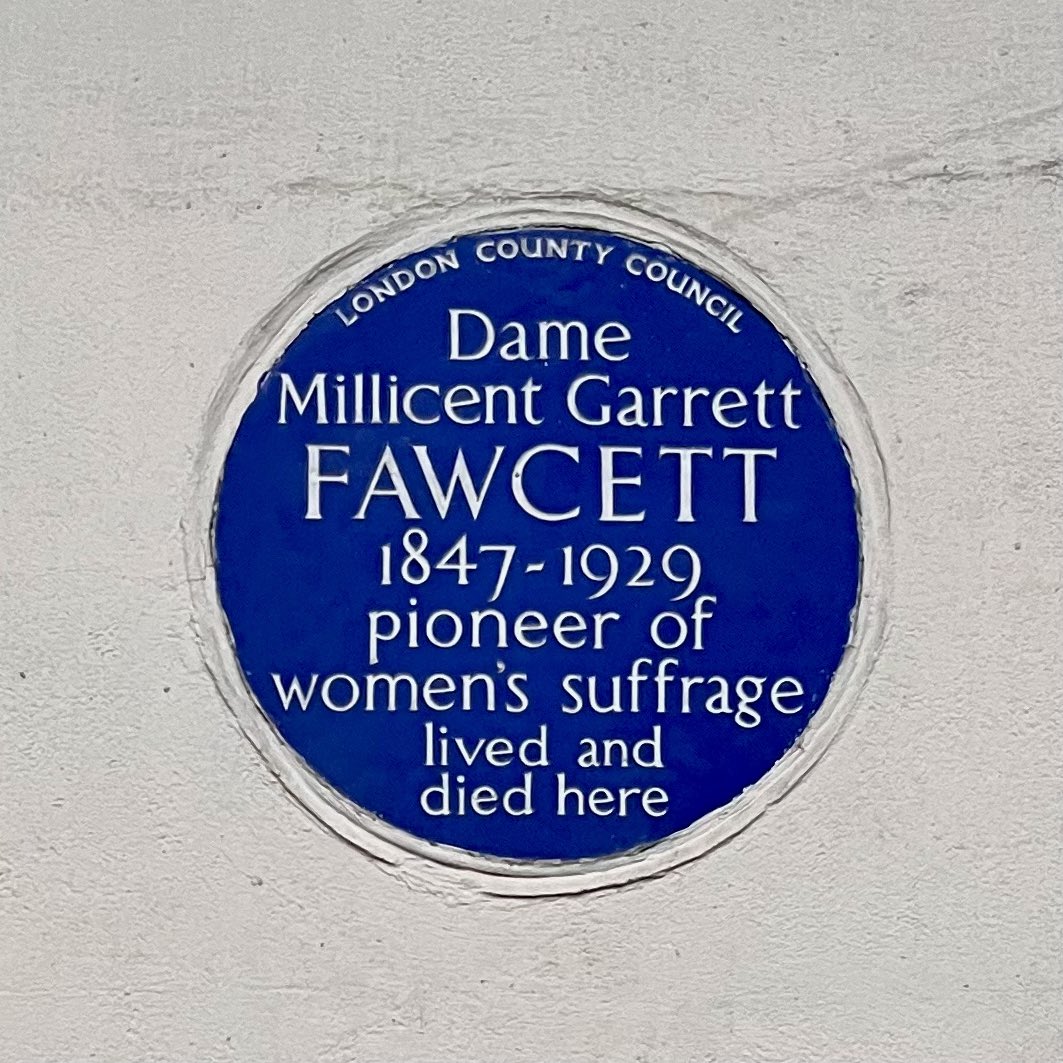 🔵 Absolute Boss 🔵

Spotted this on my travels quite by chance the same day as the Fawcett Society conference! 😲

#MillicentGarrettFawcett #BluePlaques #History #WomensHistory #WomensSuffrage #Suffragist #Herstory #Londen @FawcettSociety