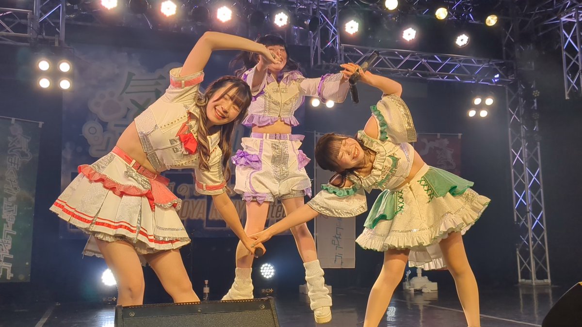 クリストファー・サシャ・ロビン tweet media