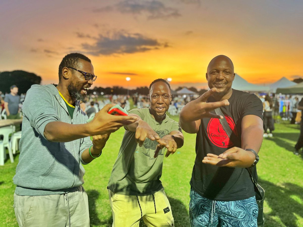 CookingSoulsa's tweet photo. A night of Food,Fun,Good Conversations &amp; Music. 

📍 BENONI NIGHT MARKET 

Dont forget to subscribe to our YouTube  https://t.co/1bsF90EeLU

#foodies #brothers #fun #cookingsoulpodcast #africa #hospitality #cook https://t.co/cygKAEHqgZ