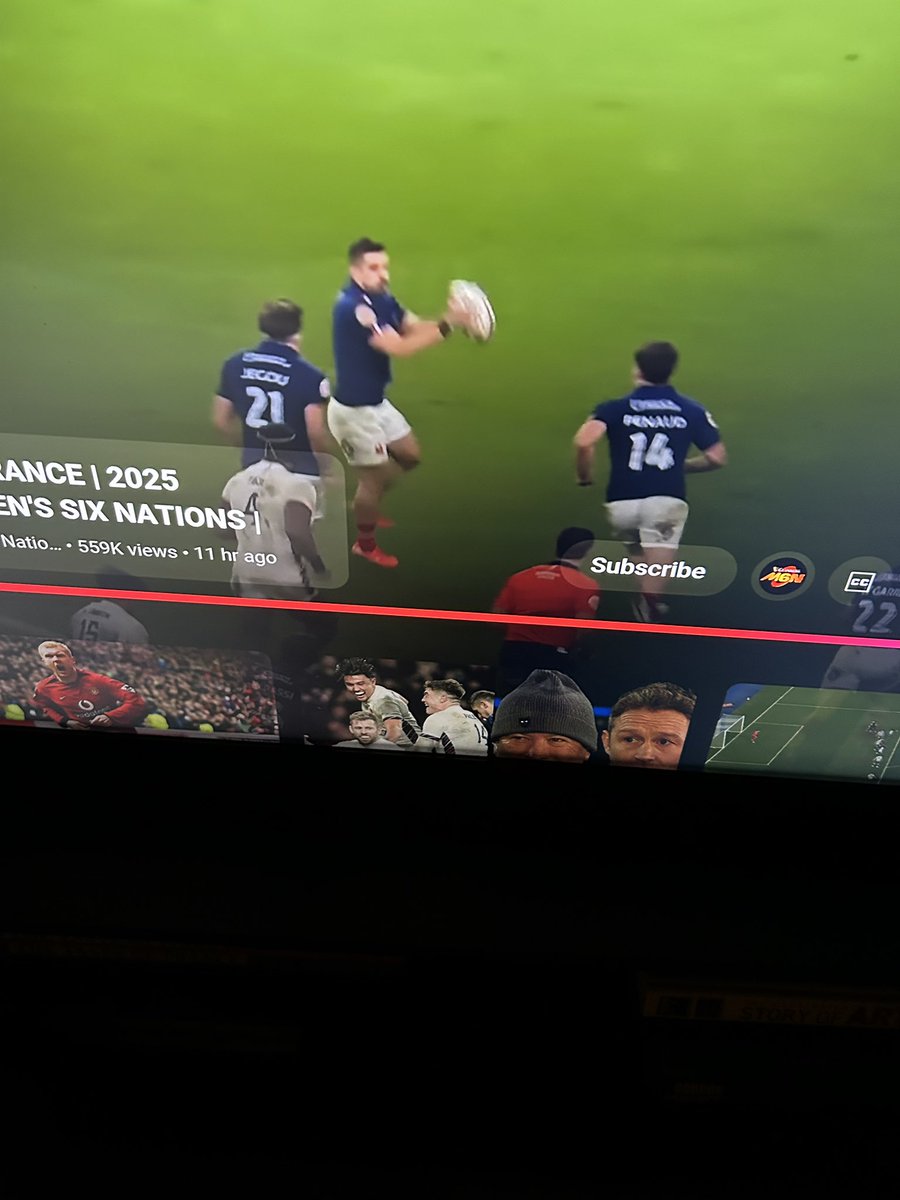 The build up to the last French try in #ENGvFRA #6Nations 
Crucial pass made before the England 22 and caught with the 22 no longer in site.
Just saying.