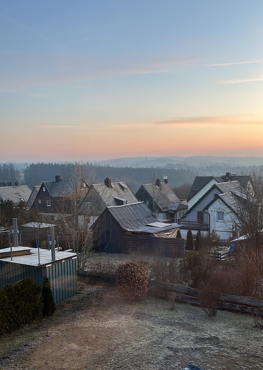 Guten Morgen Welt, ich wünsche euch allen einen wunderschönen Sonntag.