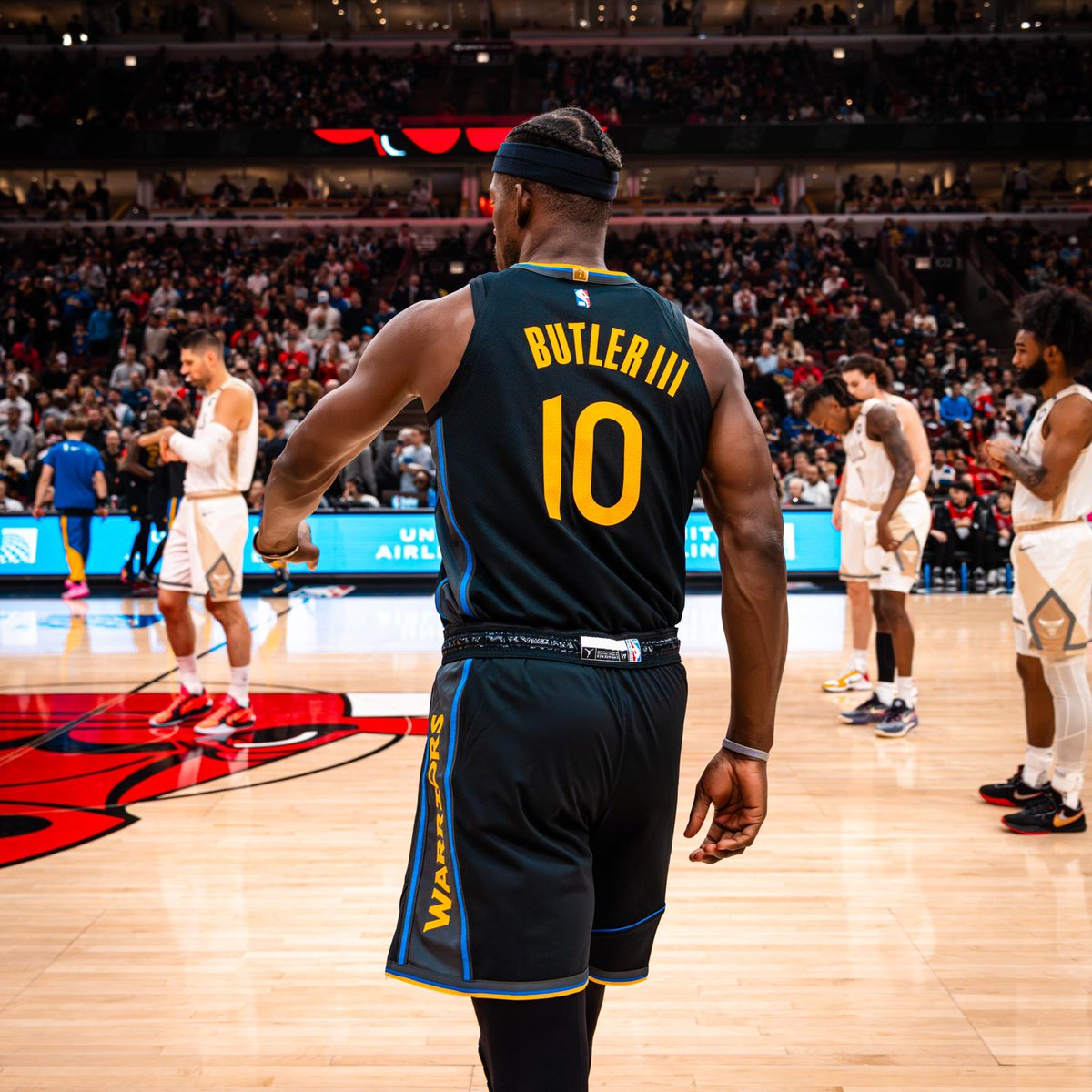 JimmyButler's tweet image. one year. since I lost my pops. love you and miss you so much! ❤️ HAPPY BIRTHDAY to a HELLA GOOD FRIEND/MOTHER/WIFE, (you know who you are)… and a damn DUB for DUB NATION 💛💙! life is so good right now.