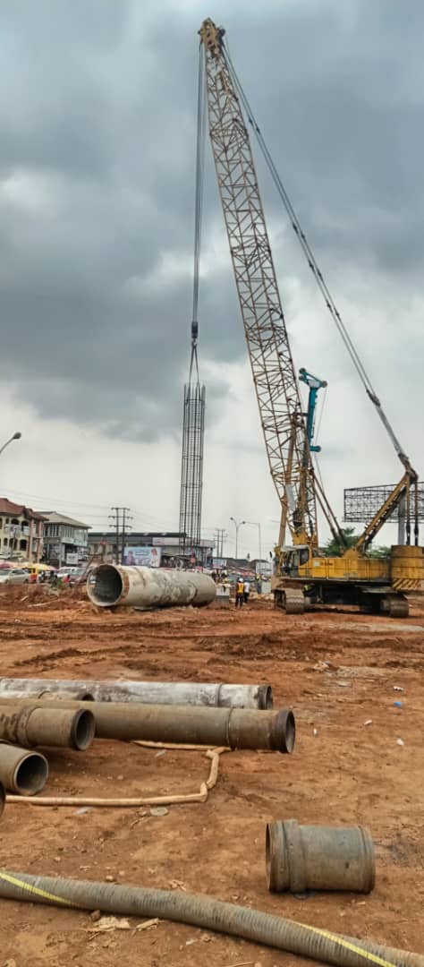 Jogwoba2's tweet image. First Flyover in Edo State ongoing.

Gov Monday Okpebholo is matching his words with action.
