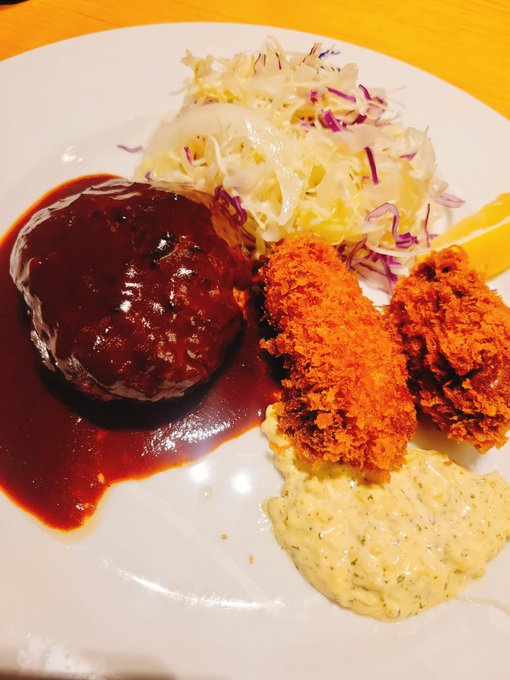 打ち合わせ中

打ち合わせなのです。 