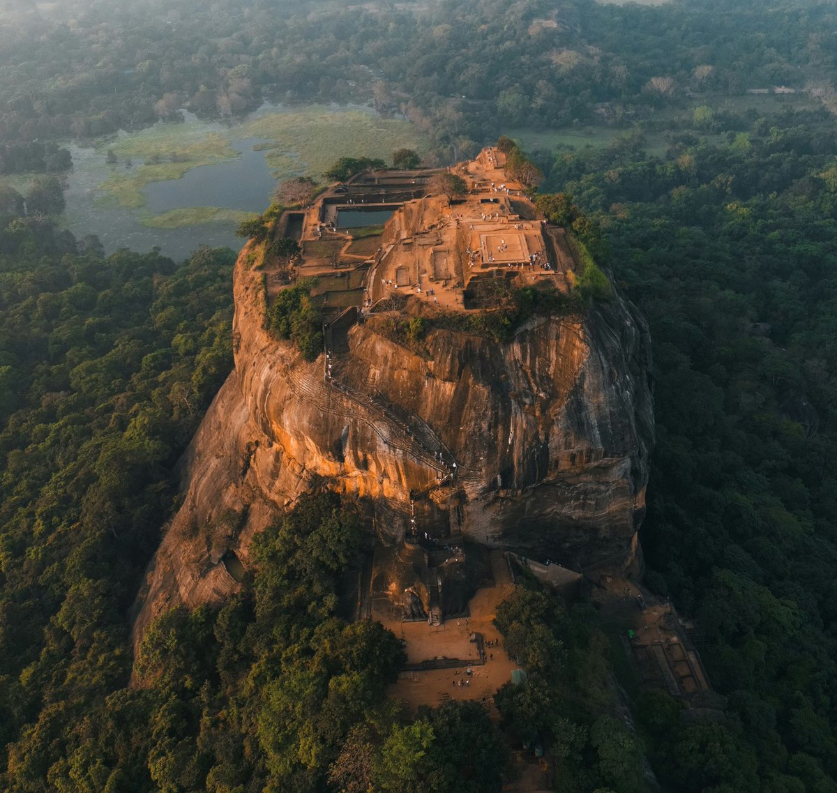 #SriLanka's Sigiriya is the 'Most Welcoming City on Earth' for 2025

No.1 spot was awarded by Booking.com as part of its
annual Traveller Review Awards based on 360Mn verified customer reviews

Sigiriya is also No1 in TimeOut's most spectacular places to visit in Asia