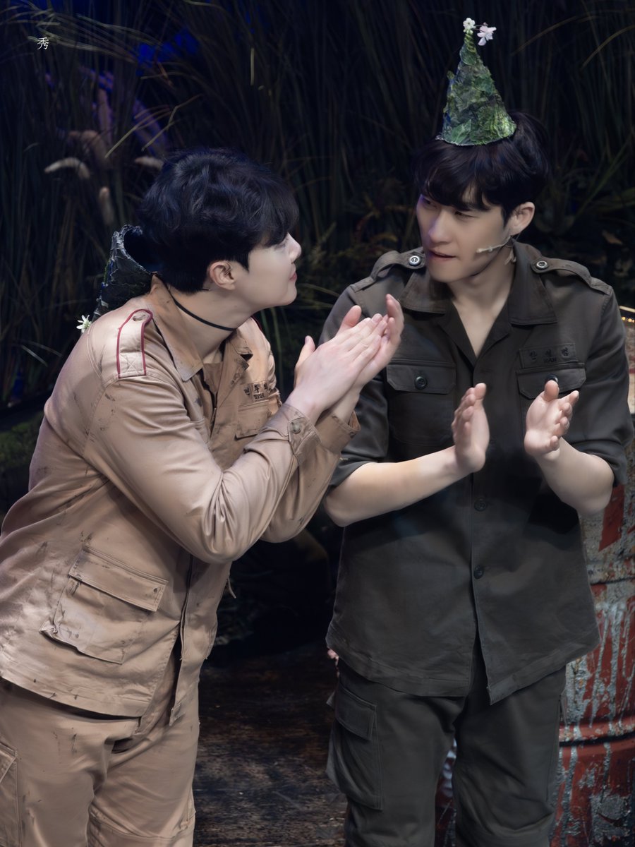 250208 여신님이 보고계셔

한영범 役 #김지철
변주화 役 #최민우