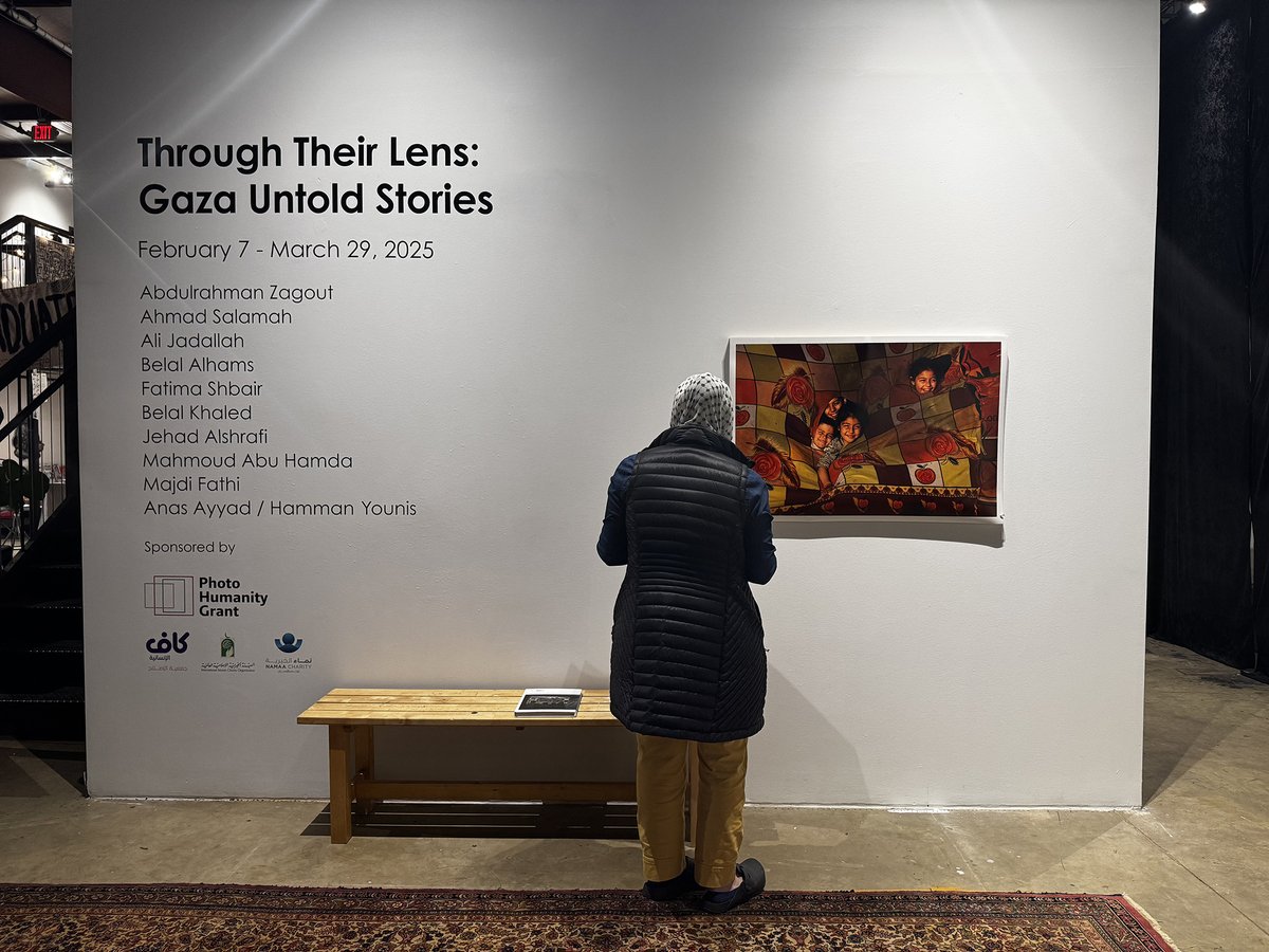 مبادرة كويتية في ولاية فرجينيا الأمريكية لنقل الواقع الإنساني الأليم الذي يعيشه قطاع غزة إلى العالم

- معرض لأعمال نخبة من المصورين الفلسطينيين تنقل الحقيقة وتوثق تفاصيل المعاناة والصمود

(تقرير إخباري)

kuna.net.kw/ArticleDetails…

#كونا #الكويت