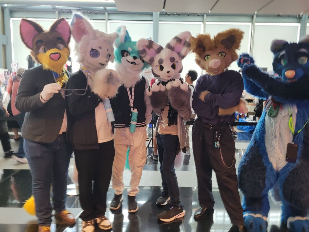 Gyrowoof's tweet image. #Fuzzballs and mall fursuit walk at the Hanami market 2025 today! #SGfurs