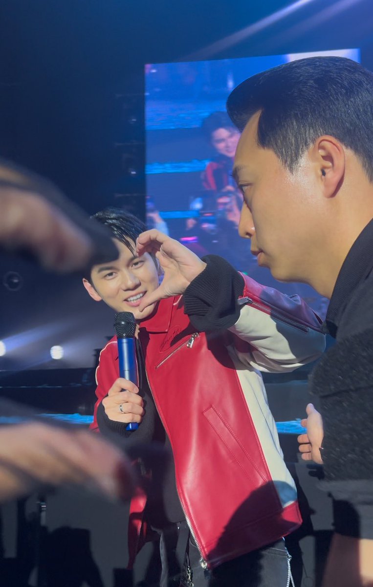 ขอเล่นบ้างละกันว่า “ค่าบัตร=0บาท”
😭😭😭😭😭😭😭😭😭😭😭😭
 #COMEONG_IN_BKK