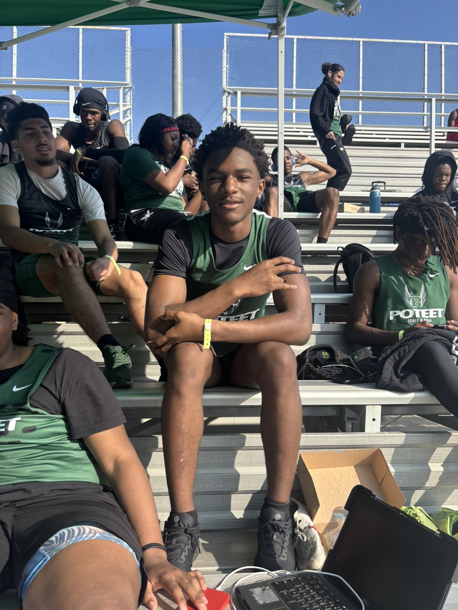 Congratulations to Devin Watkins with a 3rd place finish in the JV 100 meter dash!!!