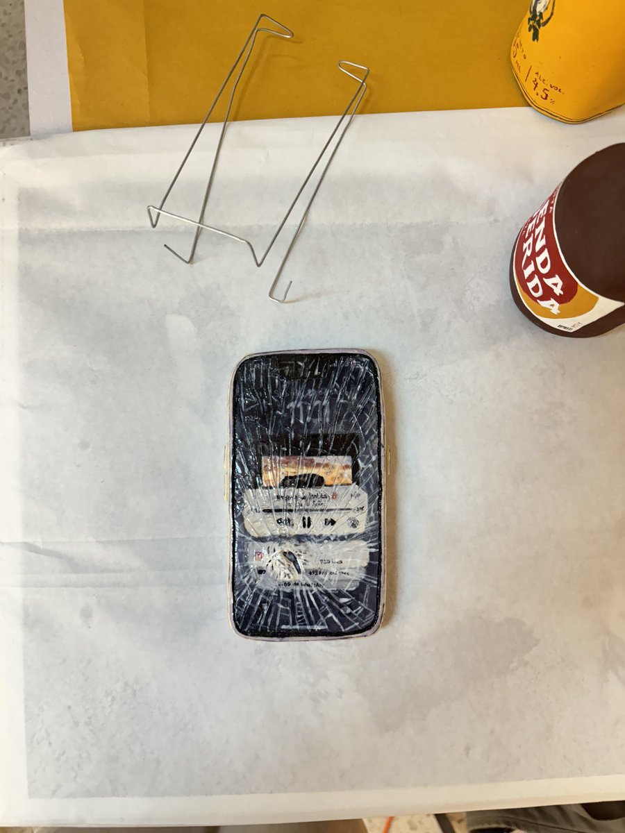 artistaduerme's tweet image. Aquí nomás vendiendo mis piezas que ahora vivirán en otras historias #GAD un ruidazo para DIOS vengan a visitar CLAVO!!!!!