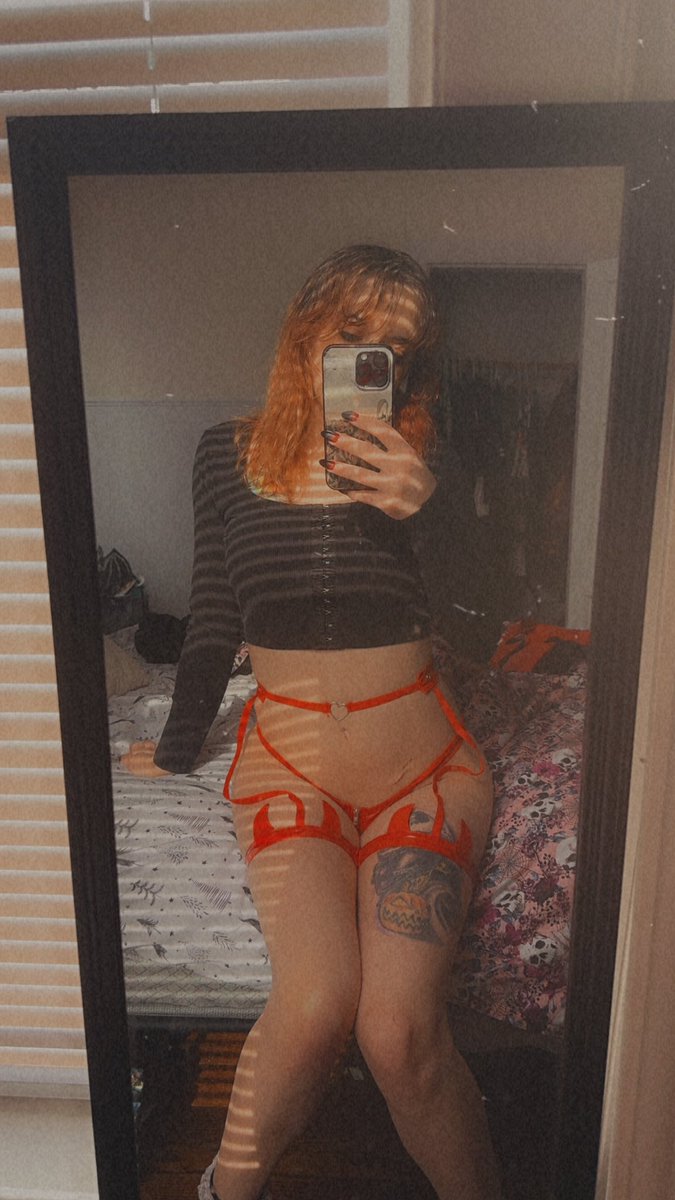 Content from cosplaytrap98