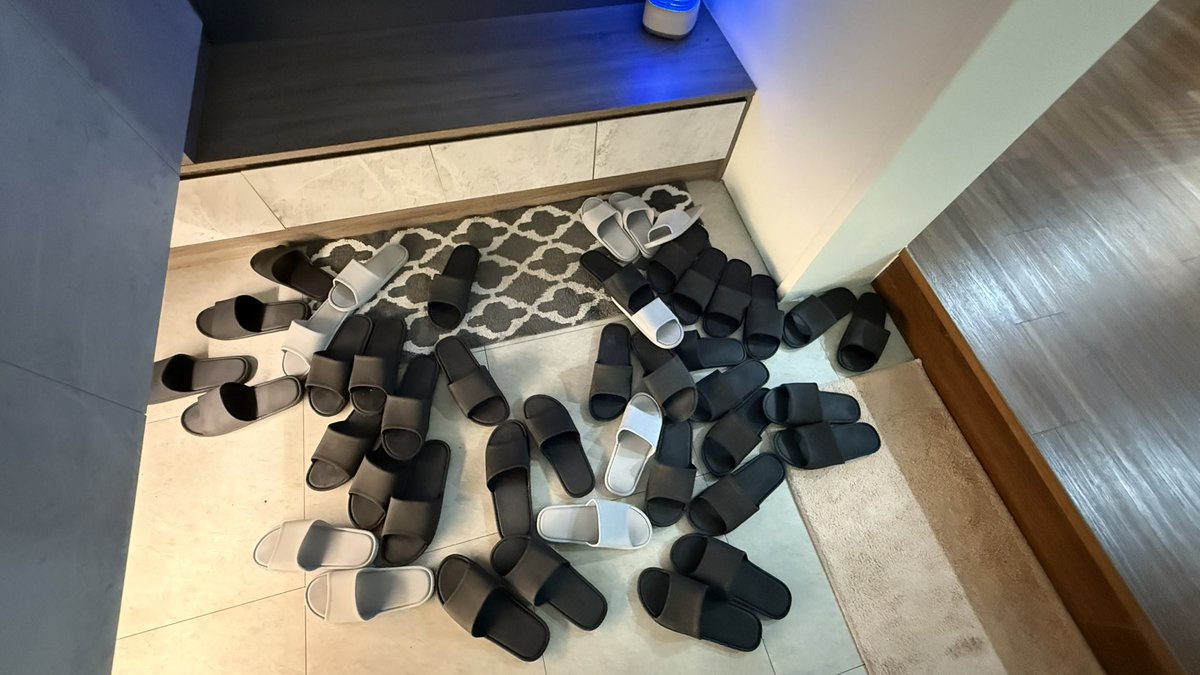 1881，早上多人一起🥵🥵🥵
#射 #射 #射 #蛇出來