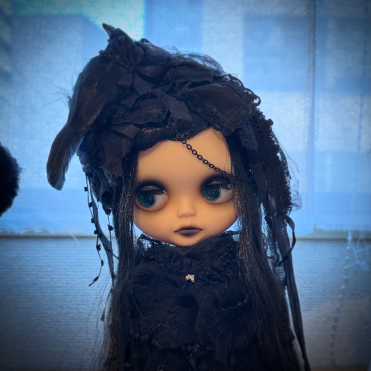 『櫁蜂Solo Exhibition 2025 -櫁蜂Heaven-』 

本日も13:00よりopen。櫁蜂さんは14時～18時頃在廊予定です。(石野さんの語りなし)
皆様のお越しをお待ちしております。

#蜜蜂展