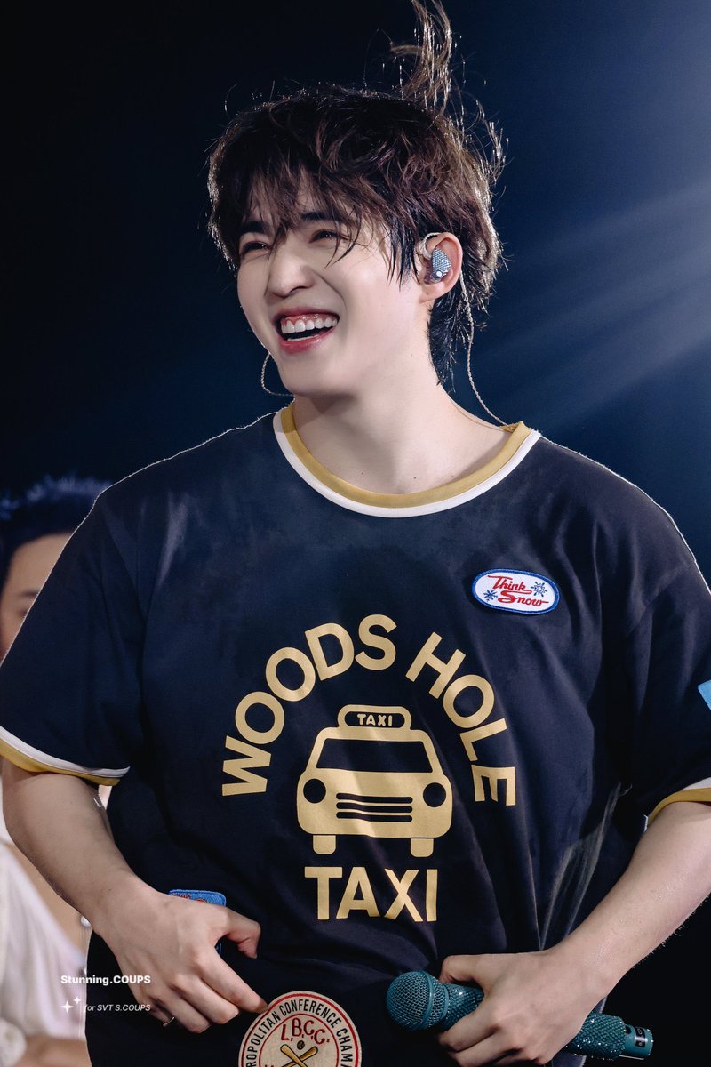 his messy hair and big smile?!! i’m gonna cry 🥹