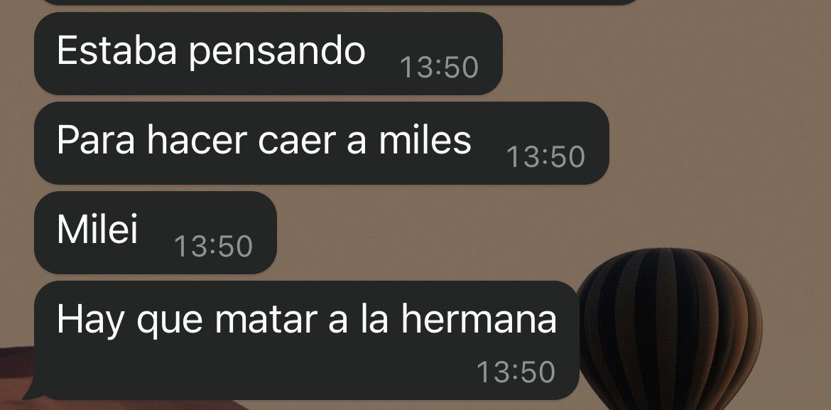 mi amiga cuando piensa