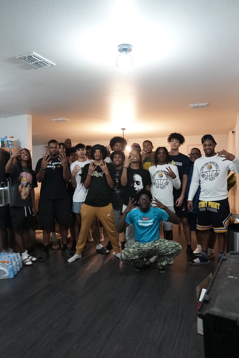 @STPTigerHoops (@stptigerhoops) on Twitter photo Day after district championship, playoff retreat begins! The real work begins now, and we are thankful for the fellowship!
One common goal🏆🥇
📸<a href="/astrohoopz/">Astrohoopz</a> Day after district championship, playoff retreat begins! The real work begins now, and we are thankful for the fellowship!
One common goal🏆🥇
📸<a href="/astrohoopz/">Astrohoopz</a>