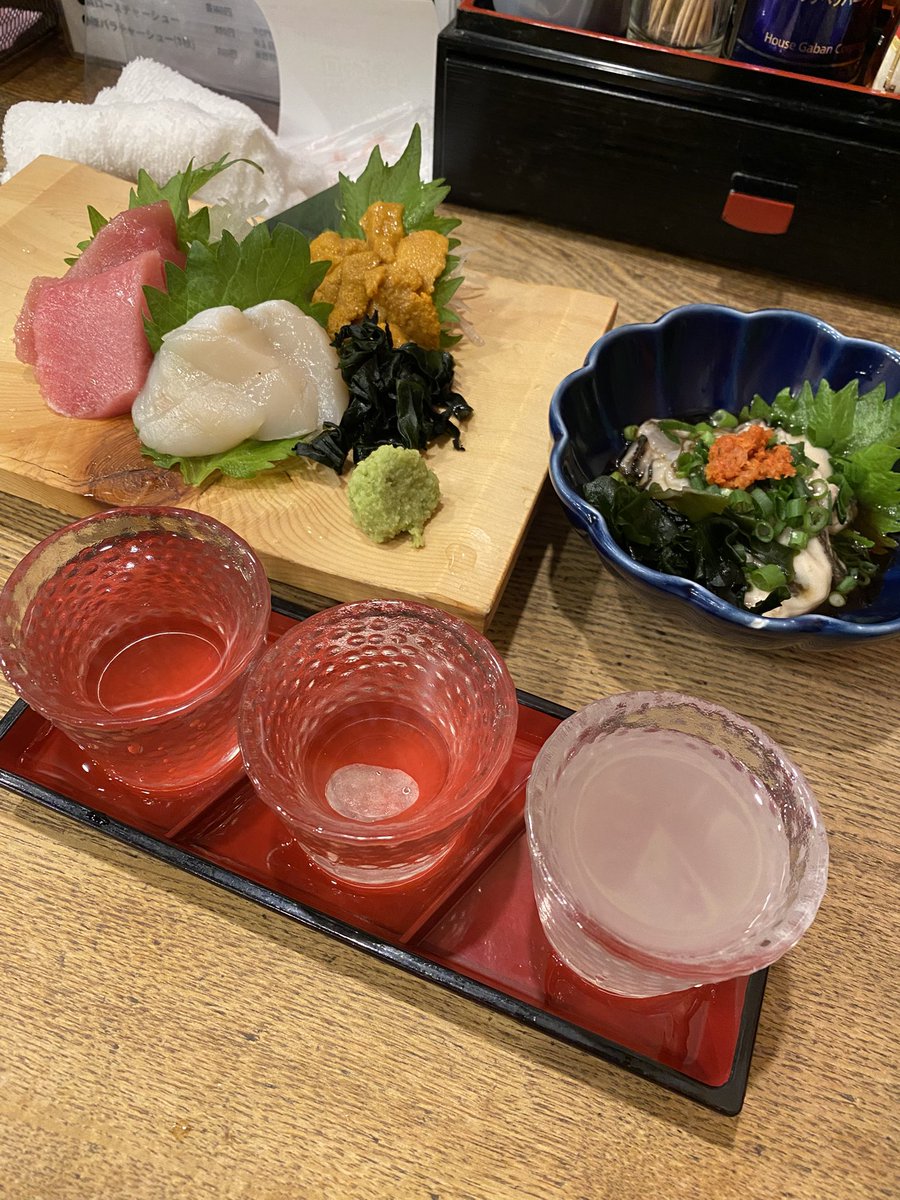 Yunaryman's tweet photo. 近所のラーメン酒場が逐一ツボを押さえてきます https://t.co/EeCwSSA3Kj