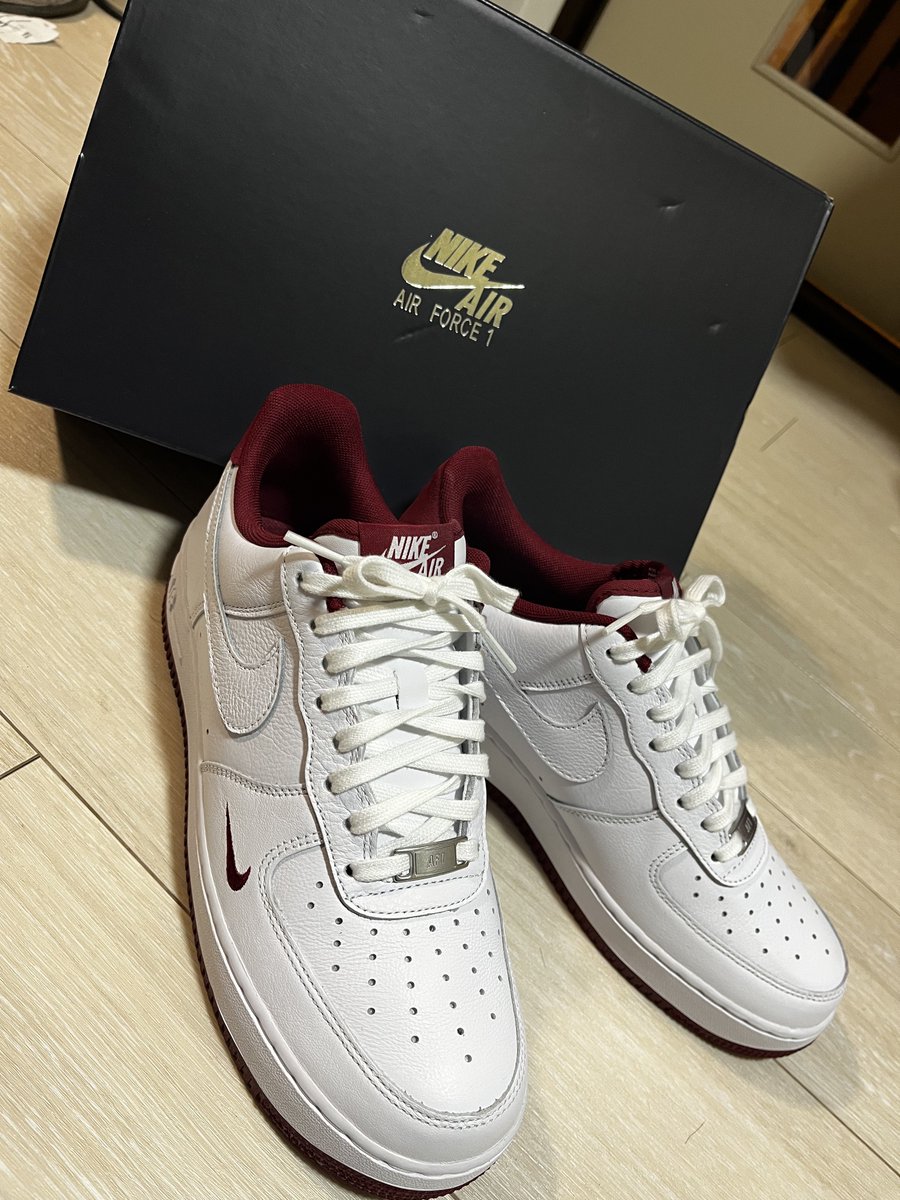 えいじから誕プレもろた🎁😳🎁
きゃわいいNIKEくん👟👟
ありがとう( ✌︎'ω')✌︎!!!!
さっそく履いてお出かけしてます🚗³₃