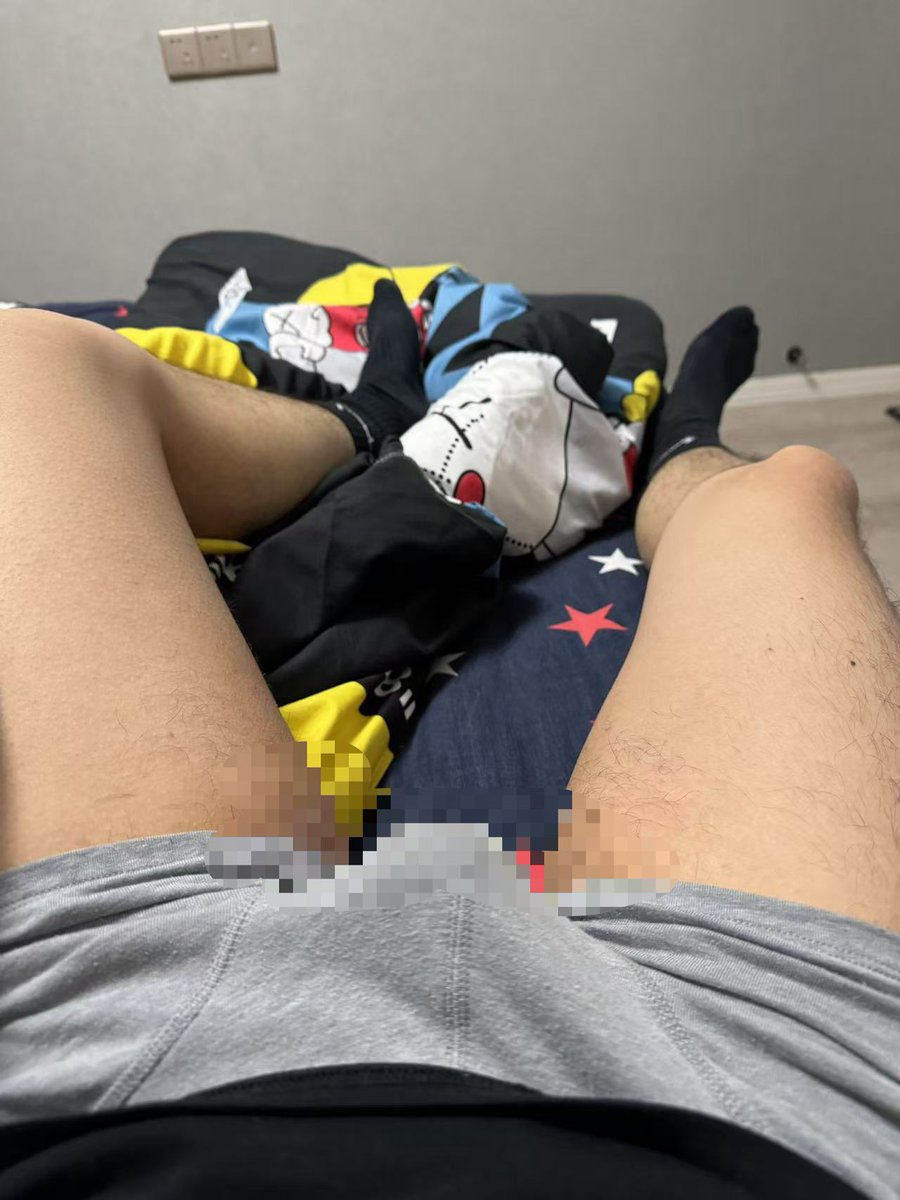 骚逼还不快来舔
#男大 #北京 #sm #反差