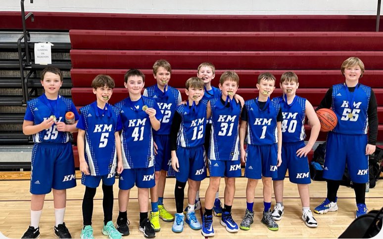 Big S/O to these 5th grade boys who took home first place in the Pine Island tournament today in a buzzer-beater for the win!! 🏆