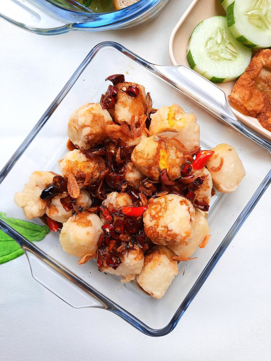 _serealiaa's tweet photo. Mau setor masakanku pagi tadi π₯°βΊοΈ masih #WeekendTahu sekalian habisin stok bahan di kulkas ππ»βΊοΈ
πΈ Tahu tepung sambal kecap, tumis tahu, sawi, dan toge, telur dadar π³π©π»βπ³ https://t.co/Y6cur1Lgqz
