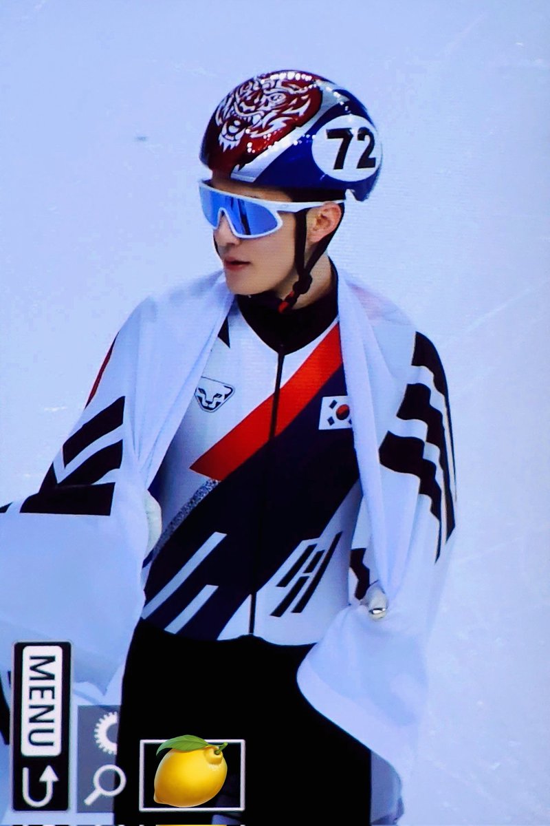 ʟᴇᴍᴏɴ ғɪᴢᴢ 🍋 tweet media