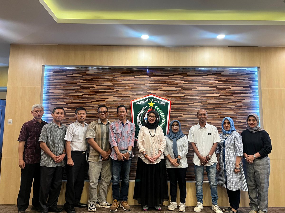 charlida_binta's tweet photo. #LumajangAMAN 
#KemendesPDTT
#IndahMasdar
#YudhaAdjiKusuma
#TPPLumajang https://t.co/24wmITGcqk