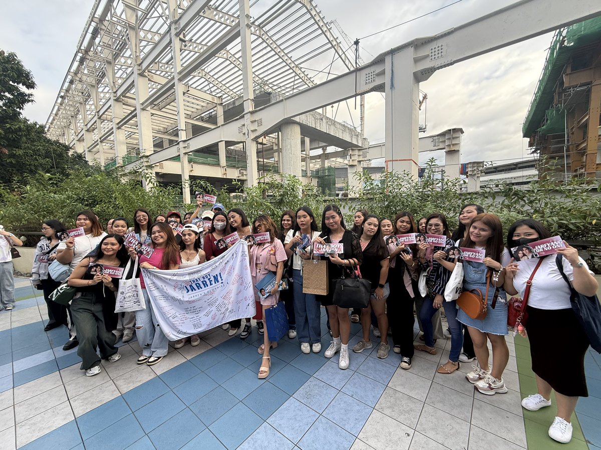 StarPopPH's tweet photo. Concert high? PCD hits different 'noh? 😔🖐️

You may view your photos here: 
⛓️‍💥https://t.co/nt8L7G6cgT

To ease our pcd, can we all stream #JARRENFirstALBUM together? G?
🤘https://t.co/p3A7BRBwS6

JARREN ALBUM LAUNCH
#JARREN #JARRENAlbumLaunch #StarPopPH #ABSCBNEvents https://t.co/w1Zgnb2Fru