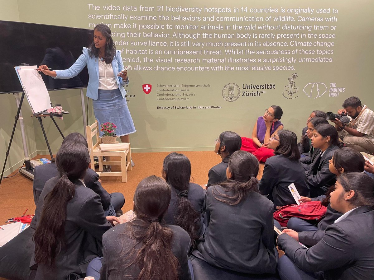 RichaKedia's tweet image. I had a blast leading a Nature Journaling workshop at the @indiaartfair in association with @knmaindia and @thehabitatstrust. We discussed and painted birds. 

#artworkshop #birdpainting #naturelearning #naturejournaling #outdoorlearningisfun