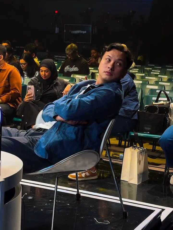 txtaboutnicsap tweet media